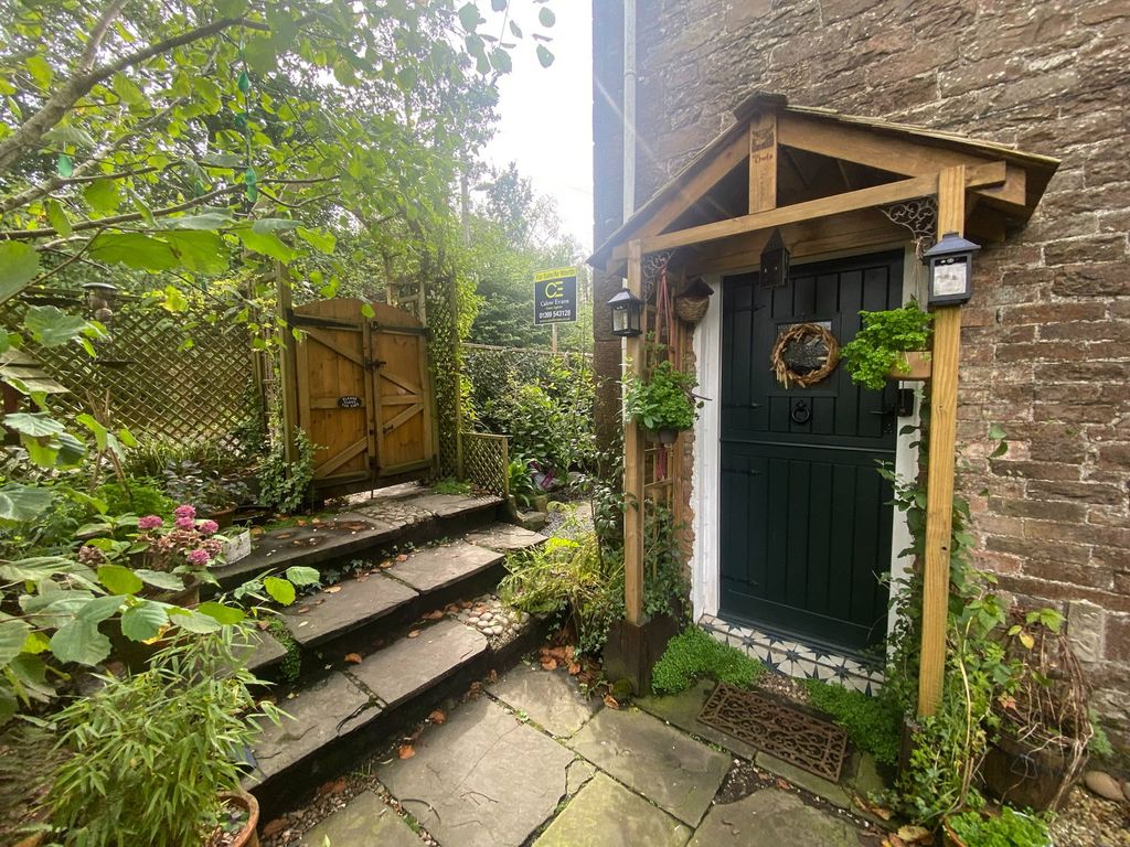 Property photo 2 of 41