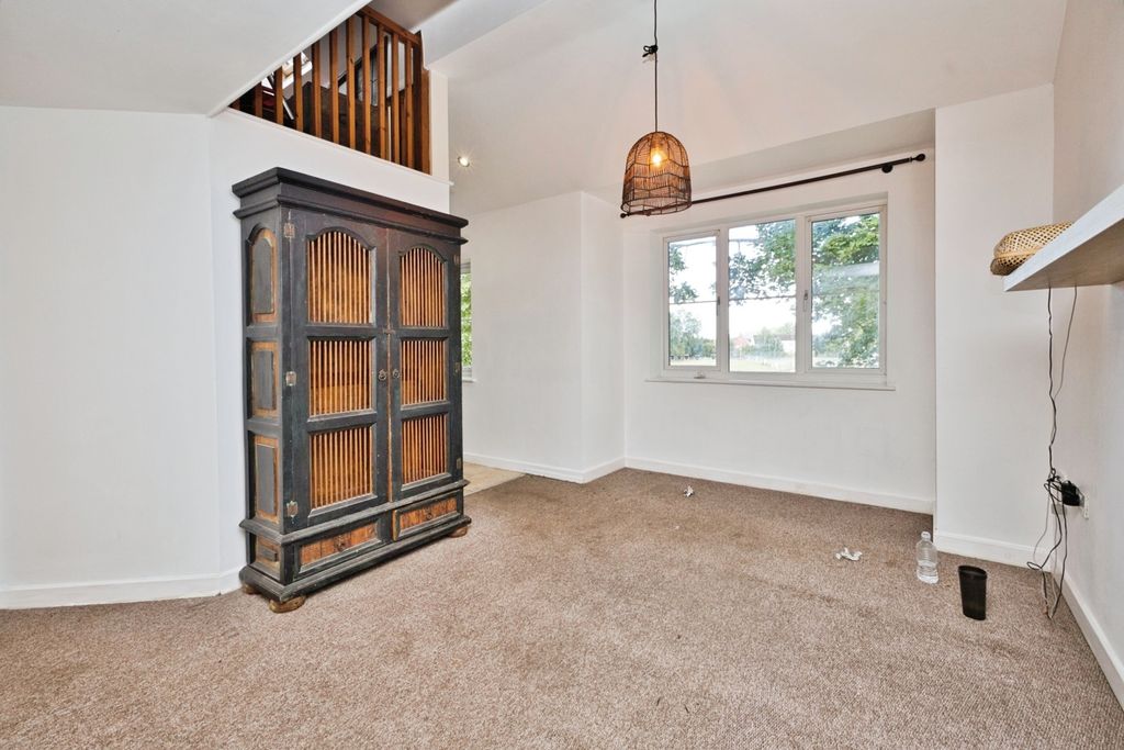 Property photo 2 of 14 Image 1