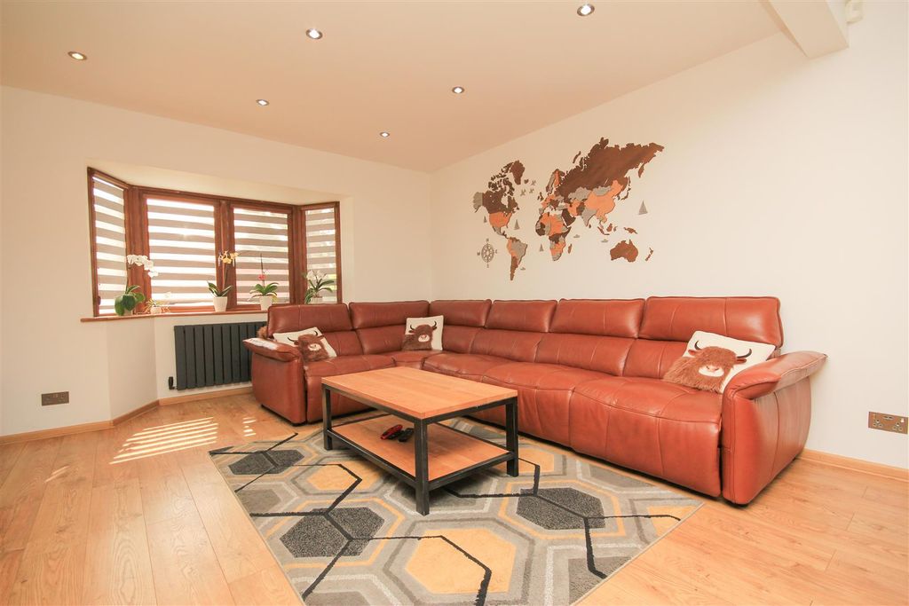Property photo 2 of 20 Living 2.Jpg