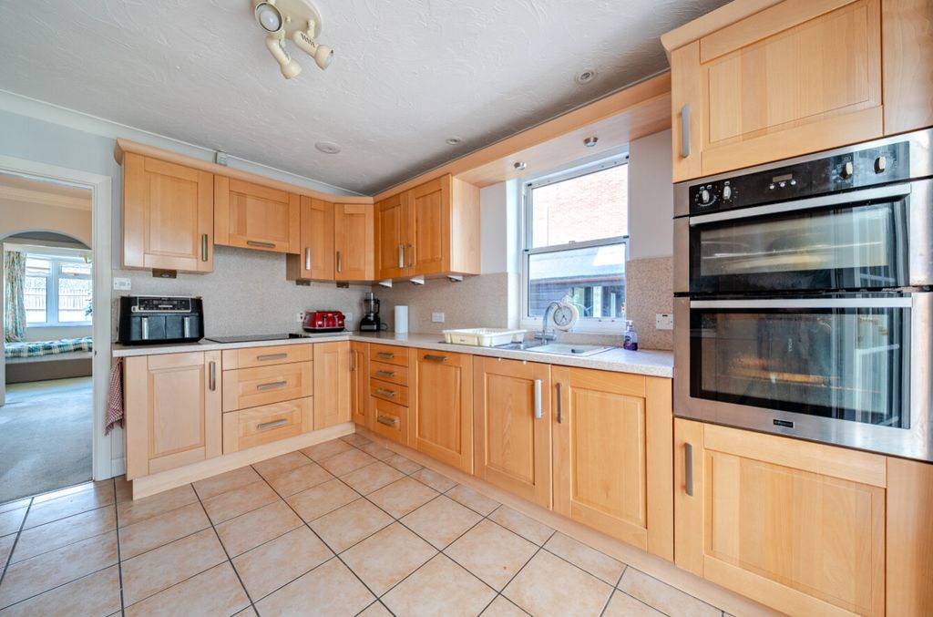 Property photo 3 of 23 1451006-7-69E956ce4334d