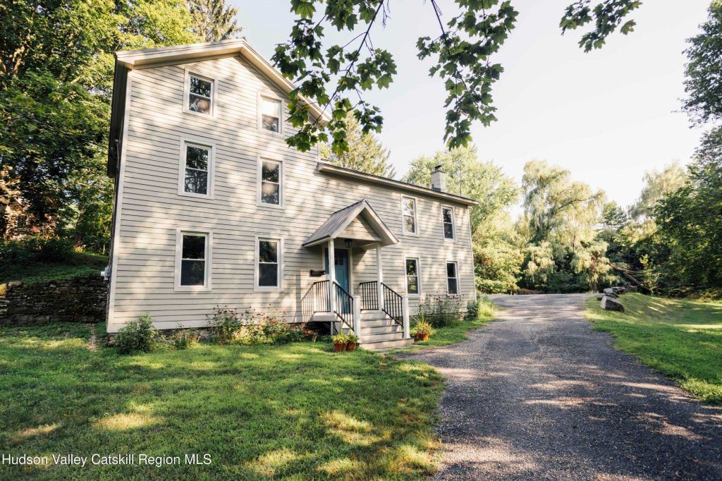 Property photo 1 of 22