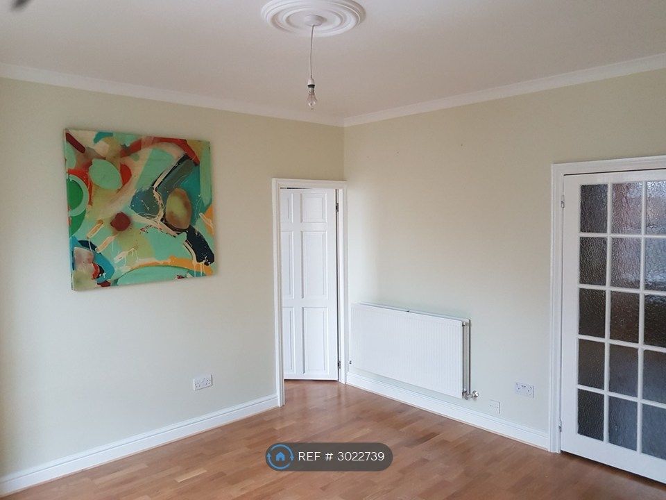 Property photo 3 of 15 Living Room With Radiator