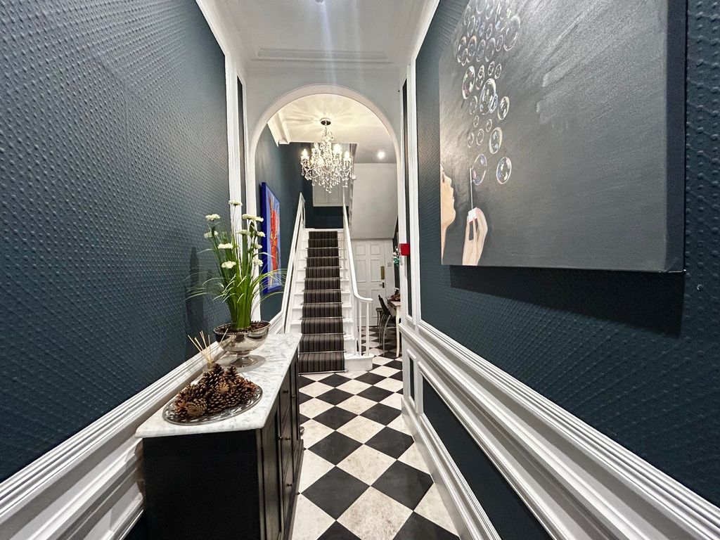 Property photo 2 of 16 Hallway