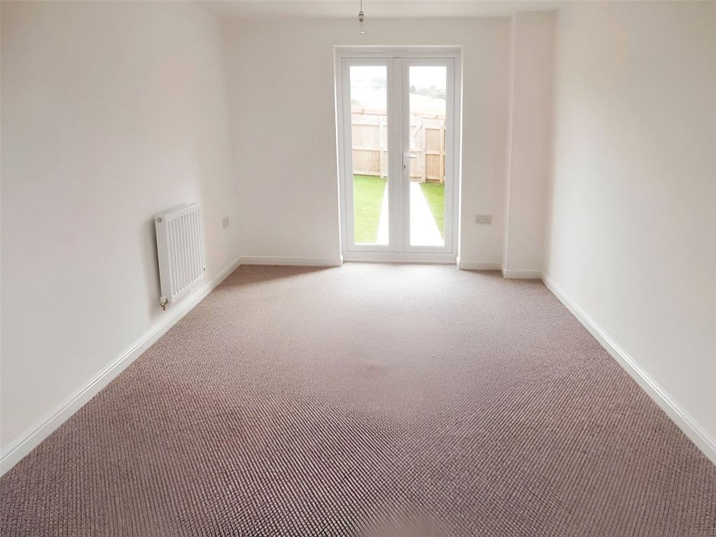 Property photo 2 of 11 Picture No. 14