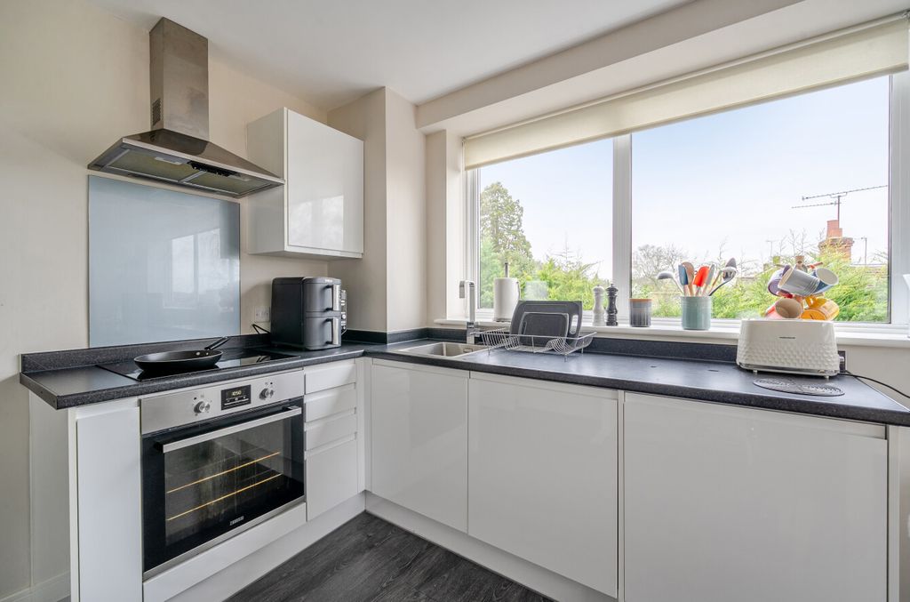 Property photo 3 of 17 1405367-8-6980783...