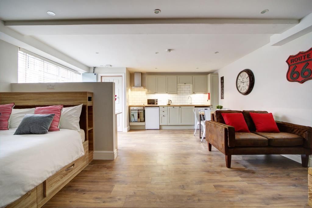 Property photo 1 of 6 Photo 0