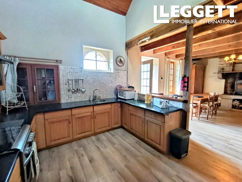 Property photo 3 of 10