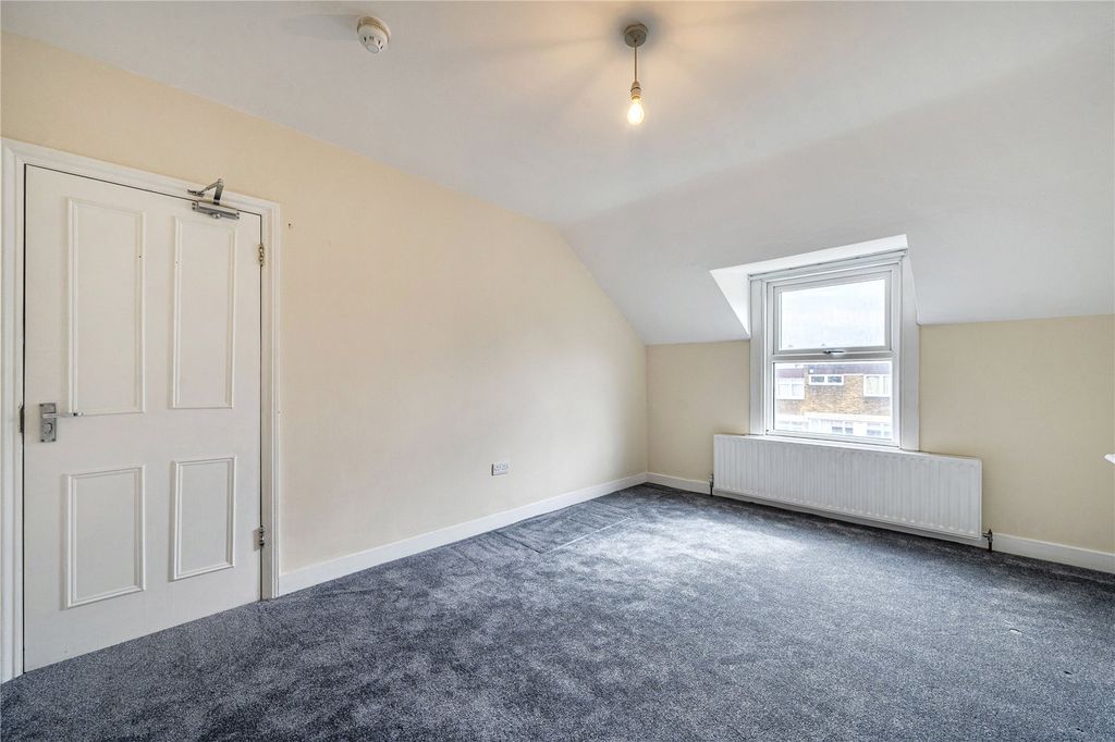 Property photo 3 of 11 Picture No. 05