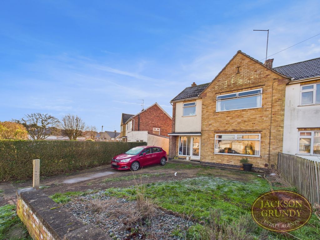 Property photo 1 of 14 Deancourt Drive