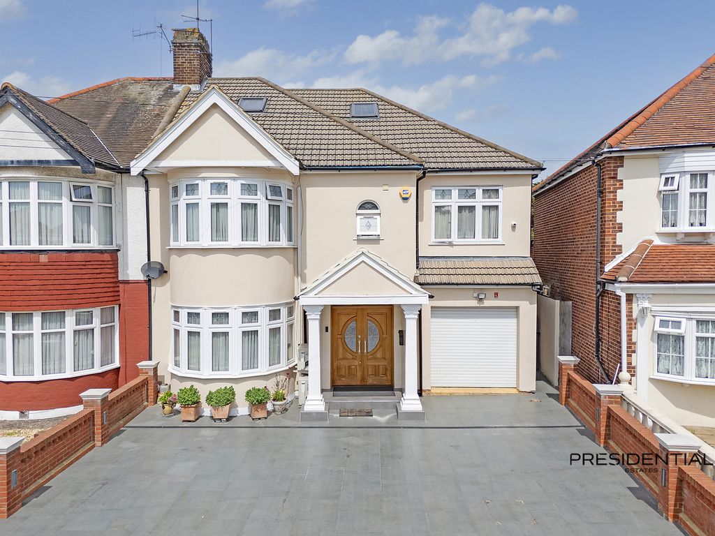 Property photo 1 of 39