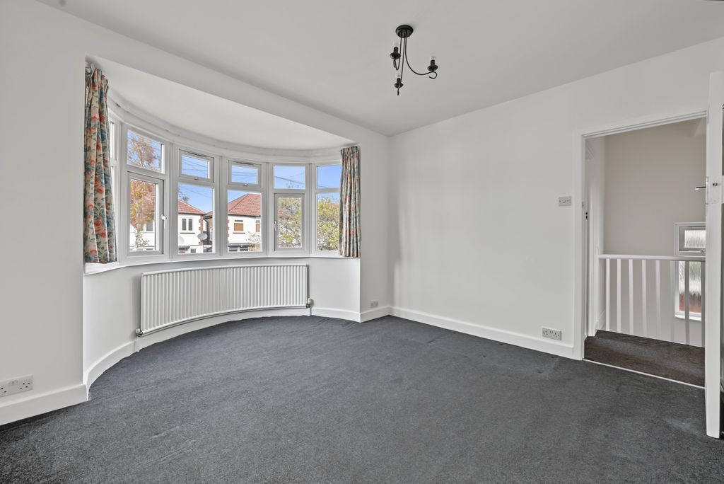 Property photo 2 of 15 Gallery