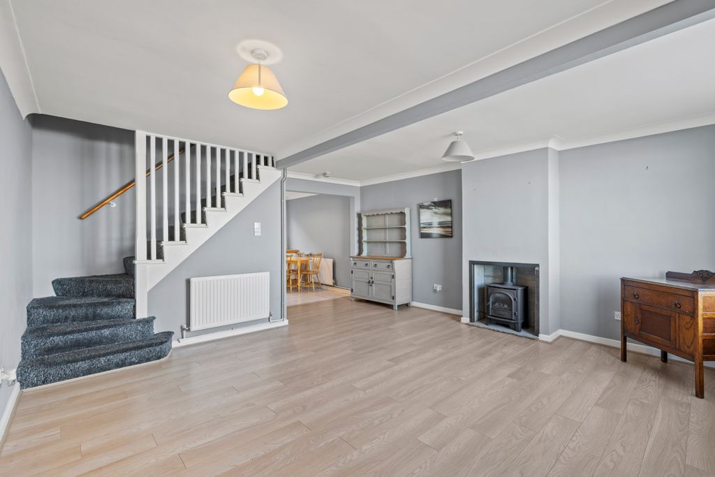 Property photo 3 of 24