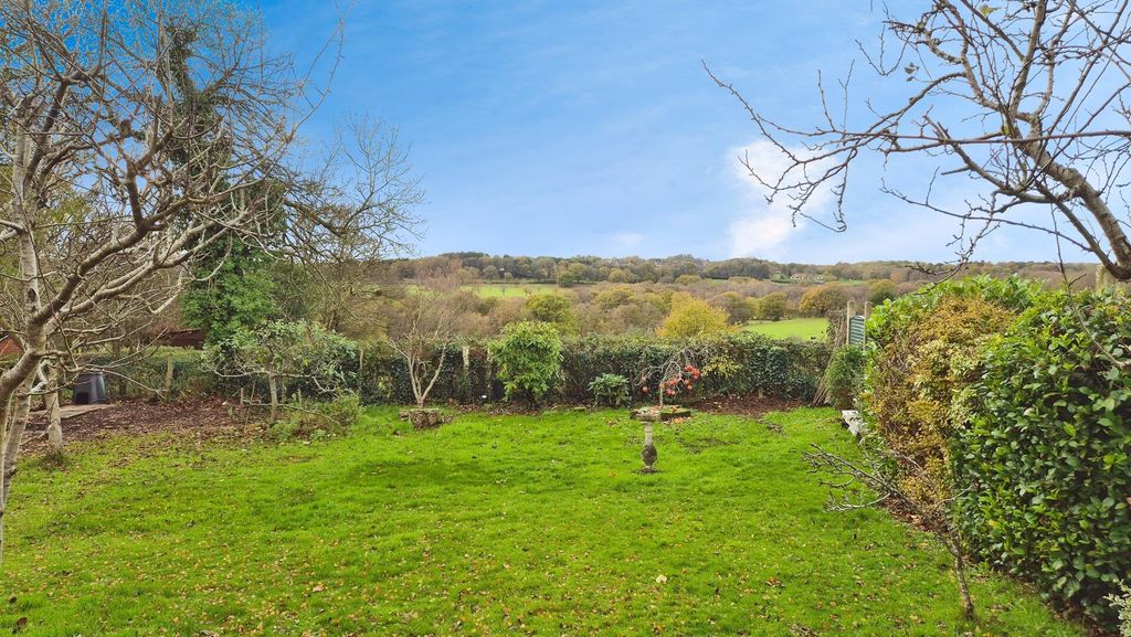 Property photo 2 of 34 Rear Garden