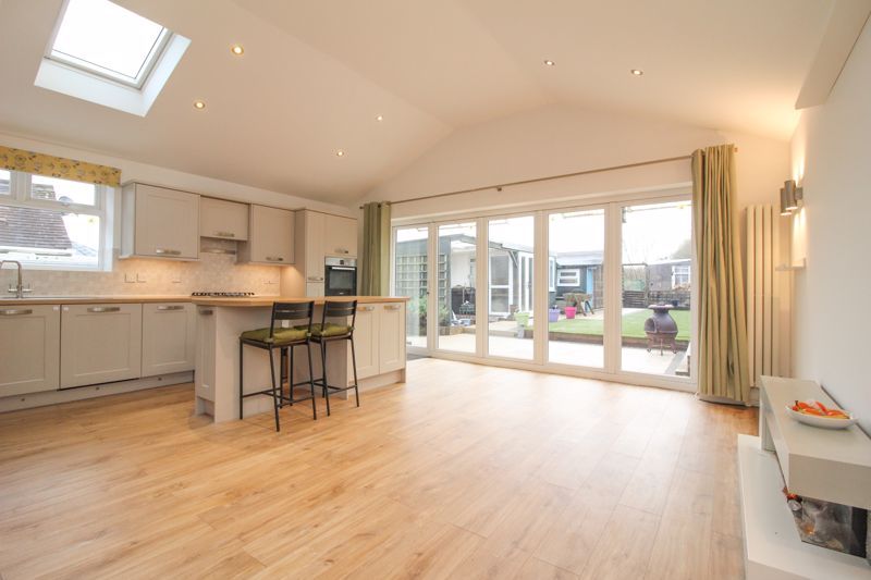 Property photo 1 of 13 Photo 8