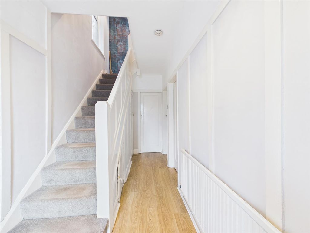 Property photo 2 of 44 Cam03844G0-Pr0415-Still001.Jpg