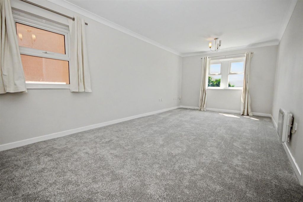 Property photo 2 of 10 Img_8372.Jpg