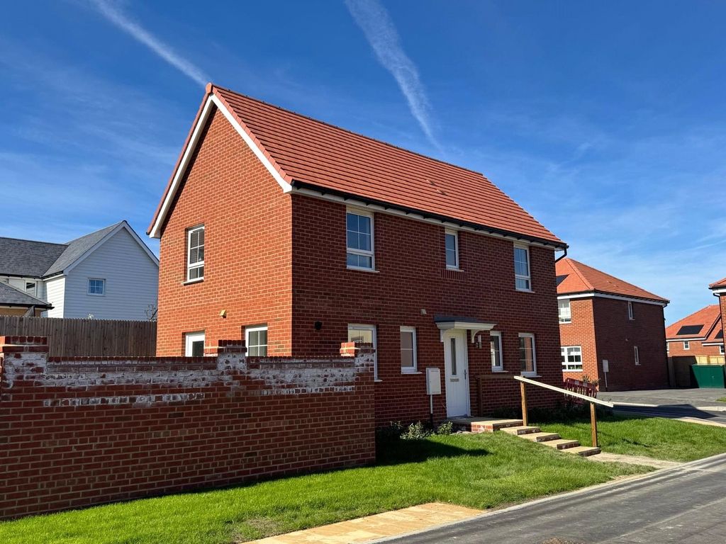 Property photo 1 of 9 External