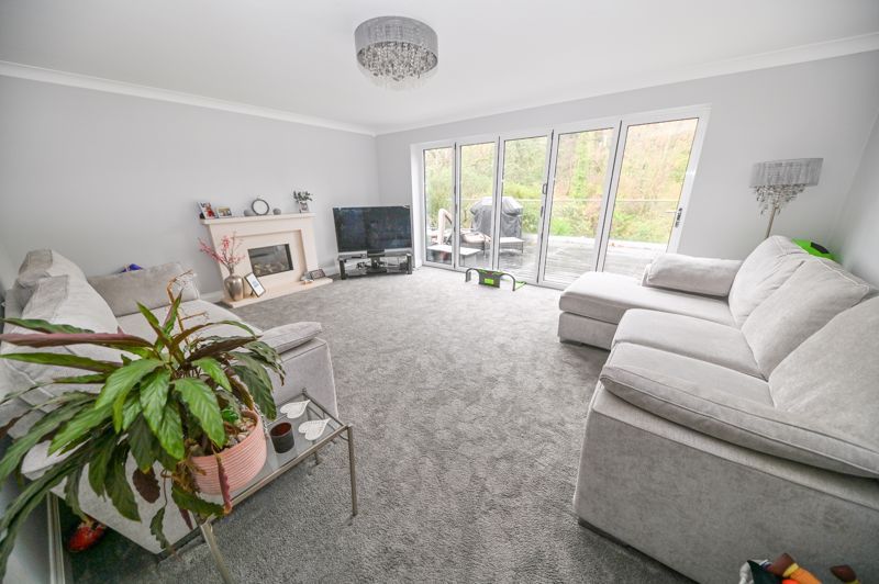 Property photo 2 of 19 Photo 13