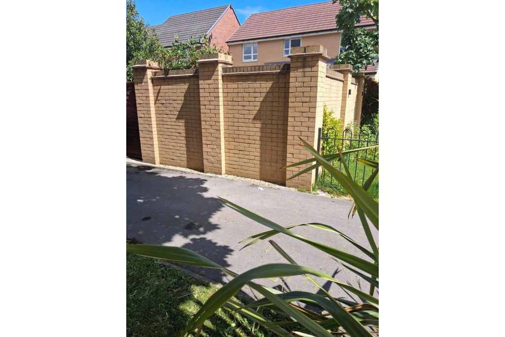 Property photo 3 of 21