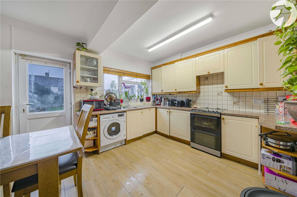 Additional image 6 of 5 bed detached house for saleKing Edward Avenue, West Dartford, Kent DA1