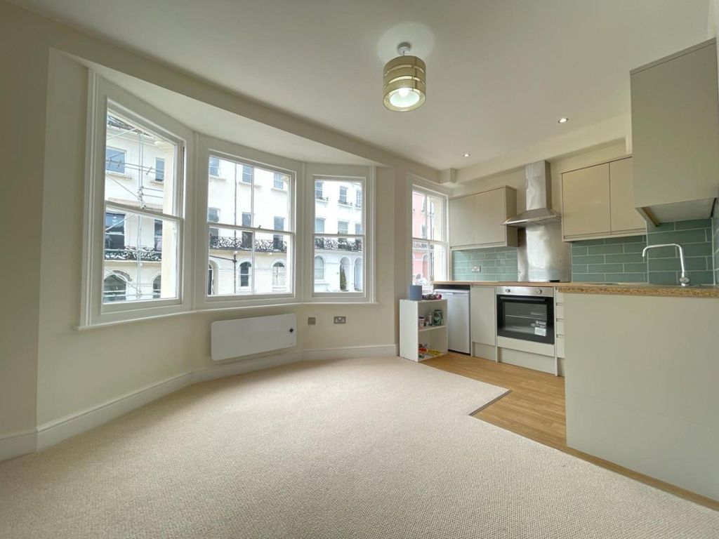 Property photo 2 of 13 4622511