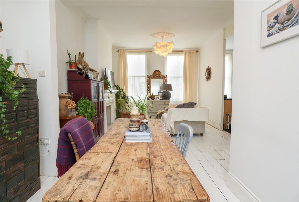 Property photo 3 of 16 Living/Dining Room