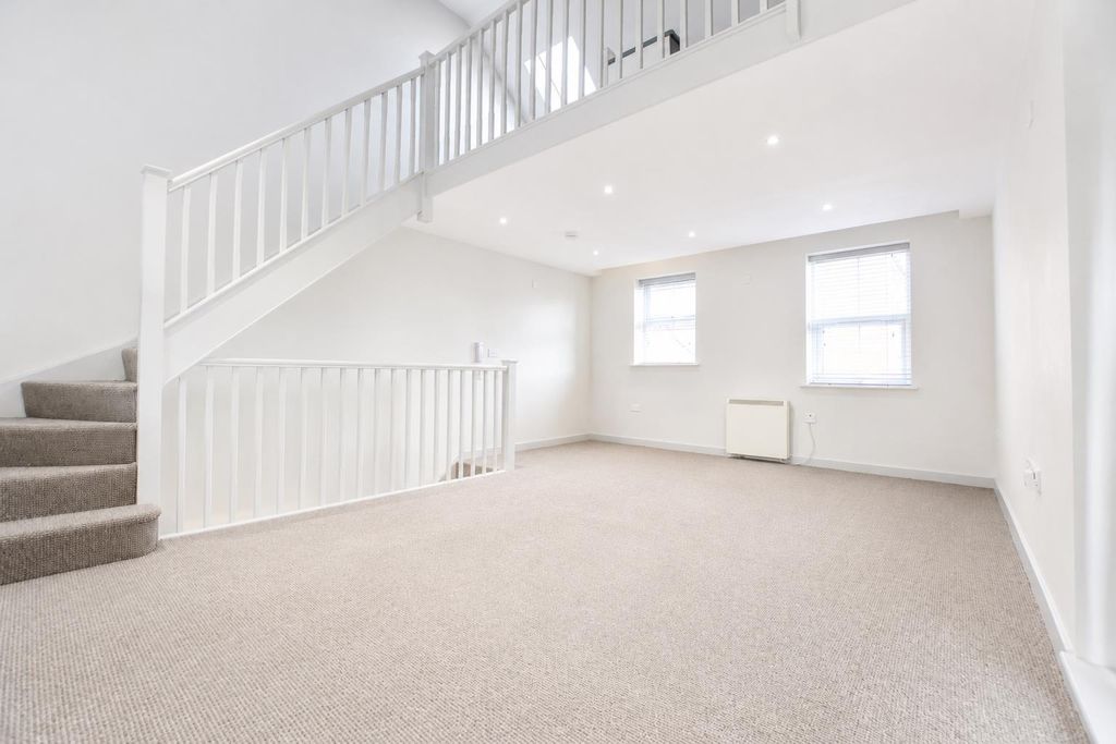 Property photo 1 of 11 A LIV.Png