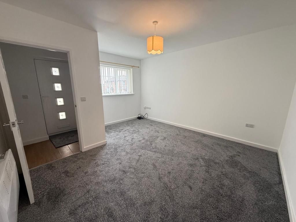 Property photo 3 of 27