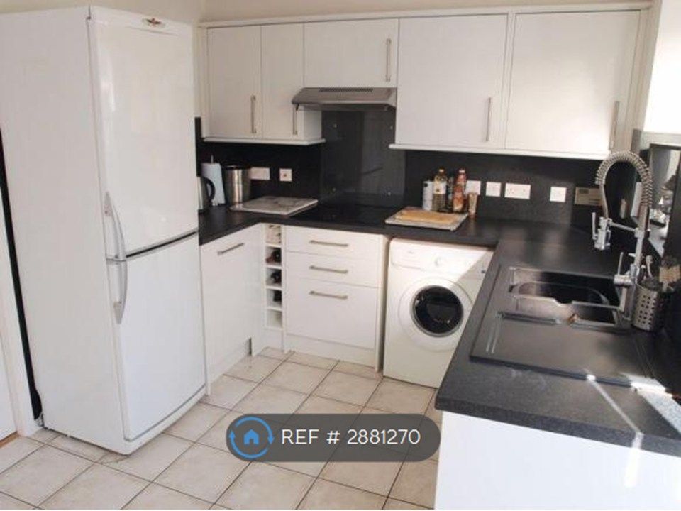 Property photo 2 of 5
