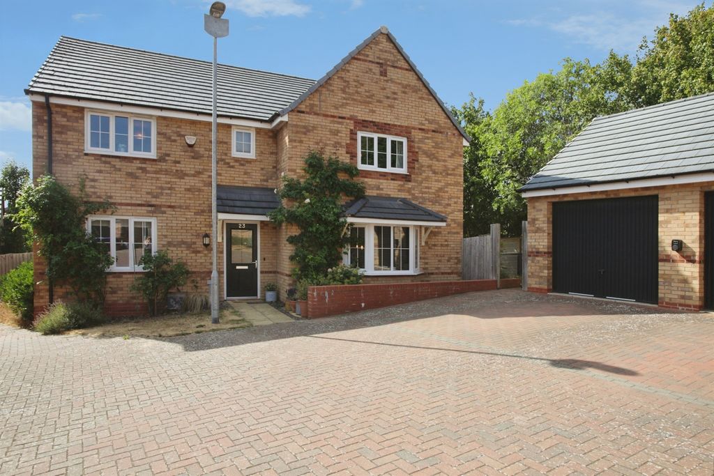 Property photo 1 of 29