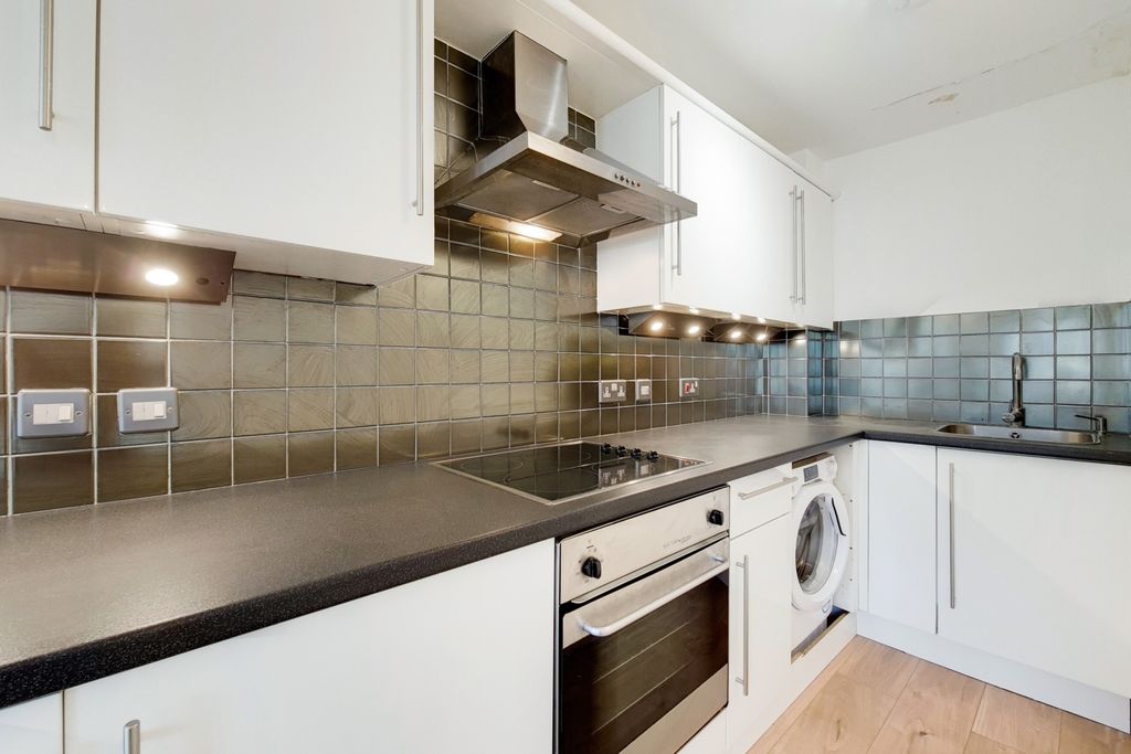 Property photo 3 of 13 5_Kitchen-Reception-0