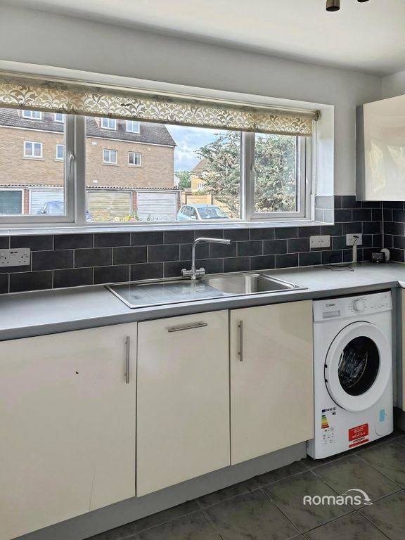 Property photo 3 of 9 Pbox-Img.Jpg