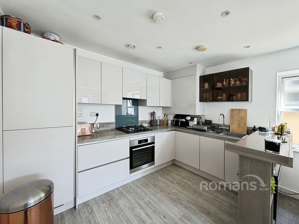 Property photo 3 of 23 Pbox-Img.Jpg