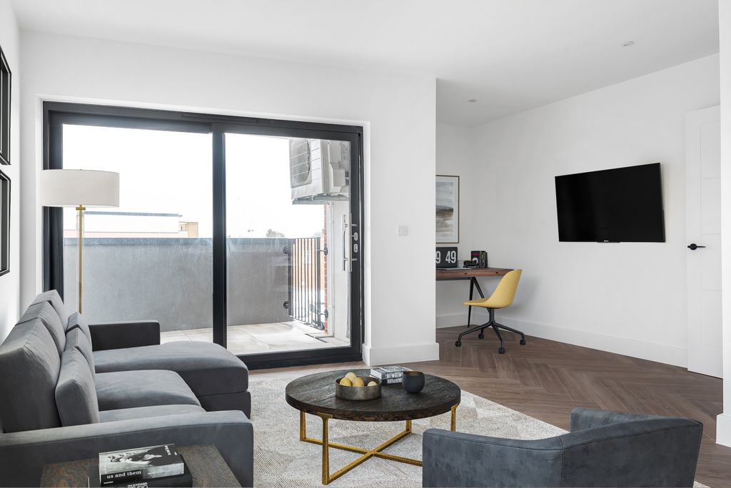 Property photo 2 of 7 800023 (10)