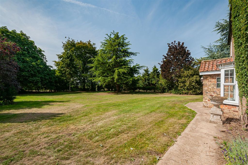 Property photo 3 of 19 Landing Farm30.Jpg