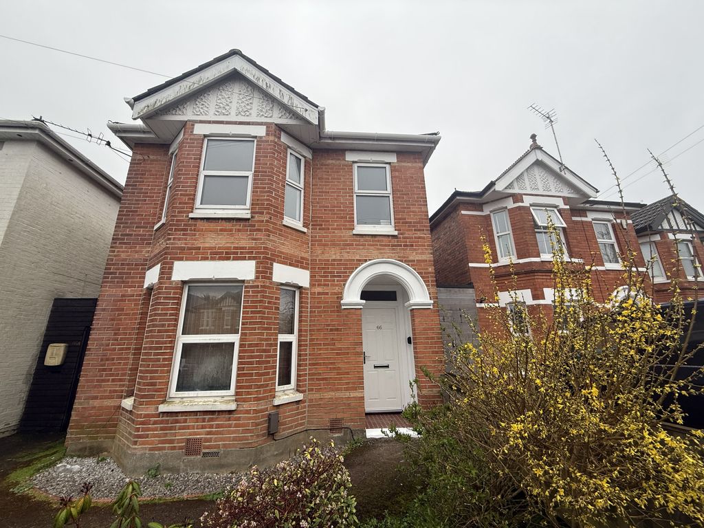 Property photo 2 of 29