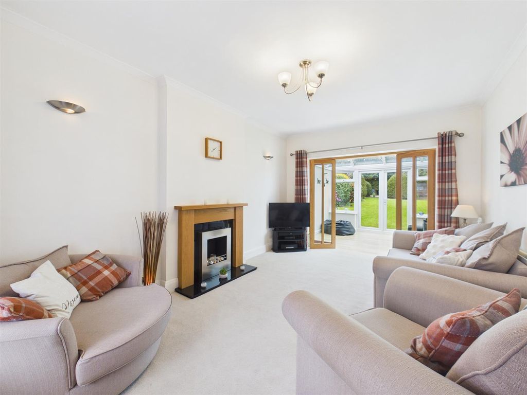 Property photo 2 of 16 Cam05080G0-Pr0320-Still008.Jpg