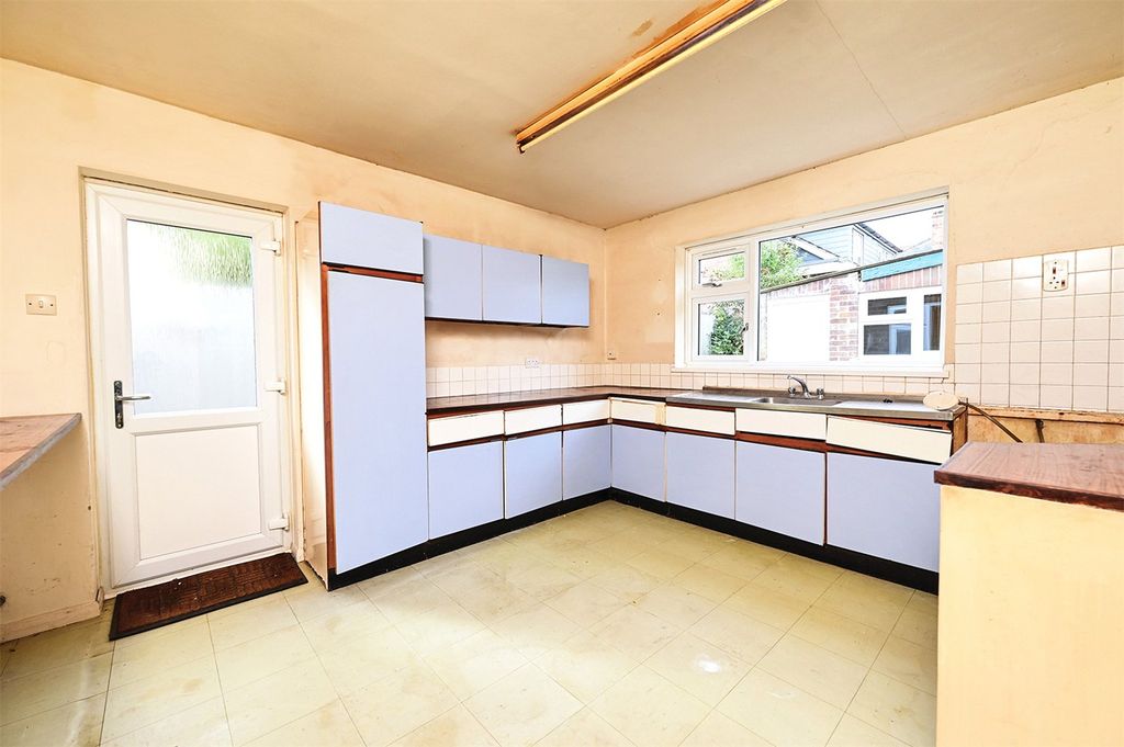 Property photo 3 of 11 Picture No. 10