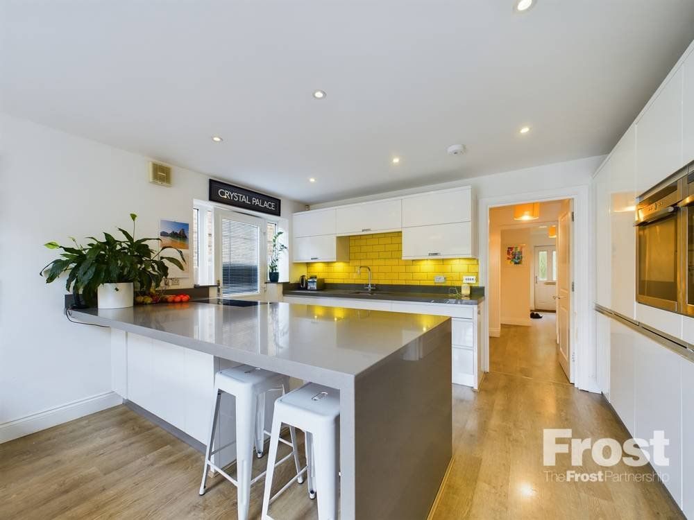 Property photo 3 of 27 Picture No. 22