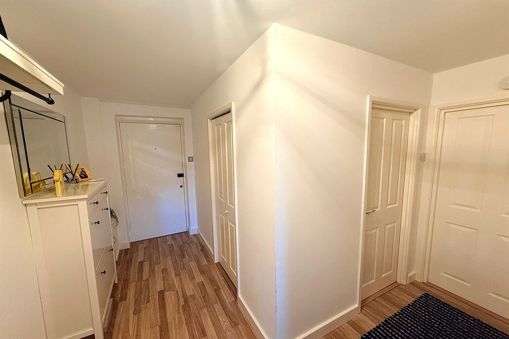 Property photo 2 of 12 Entrance Hallway