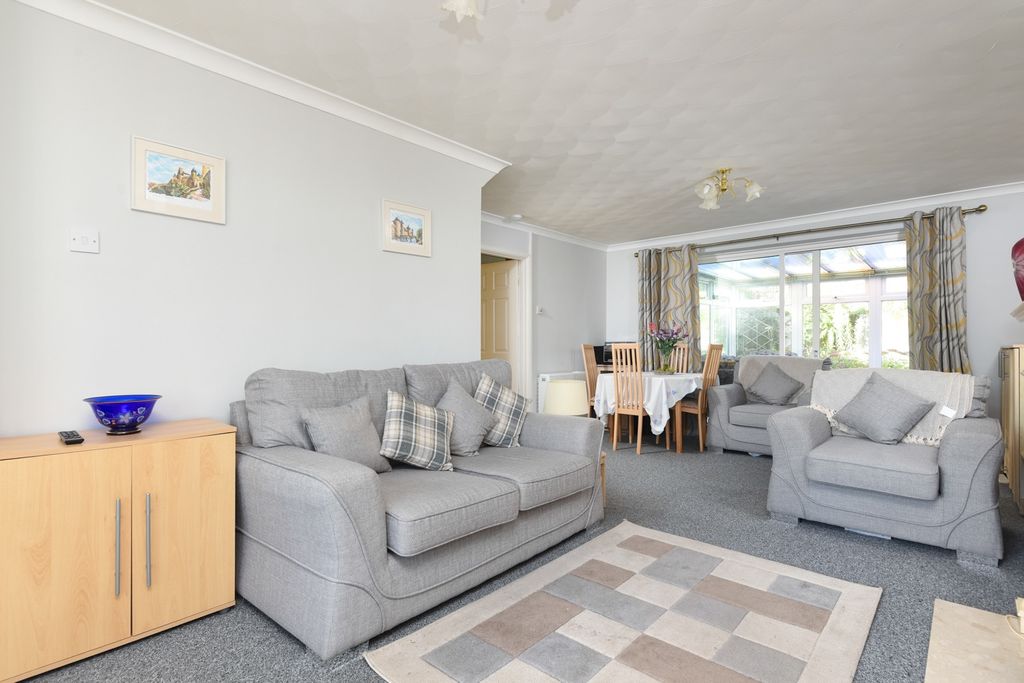 Property photo 3 of 18 45584211