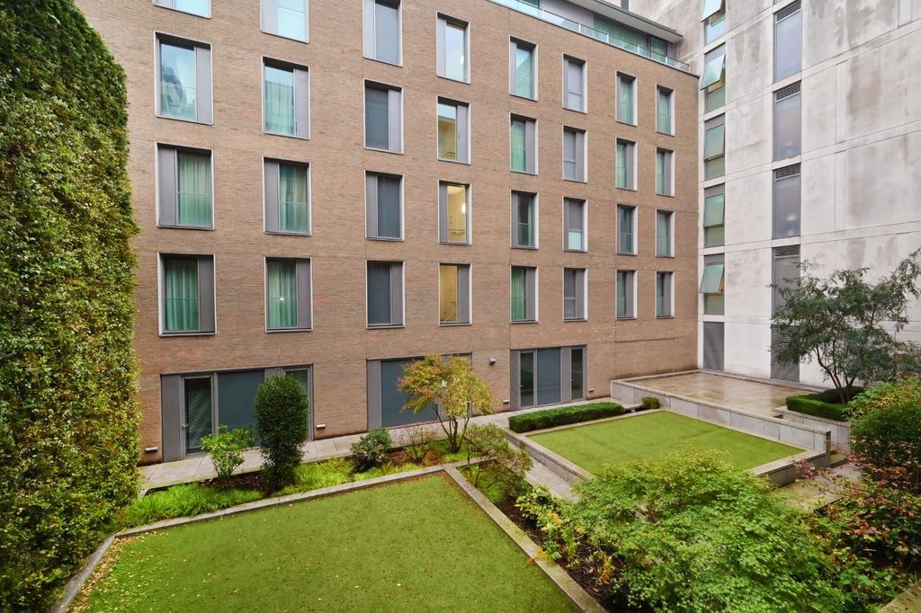 Property photo 2 of 22 3-30-Portman-Close (10).Jpg