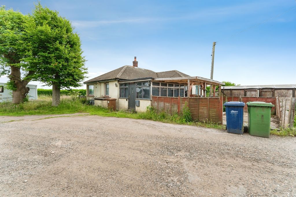 Property photo 3 of 38