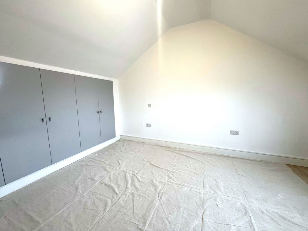 Property photo 3 of 6 Gallery