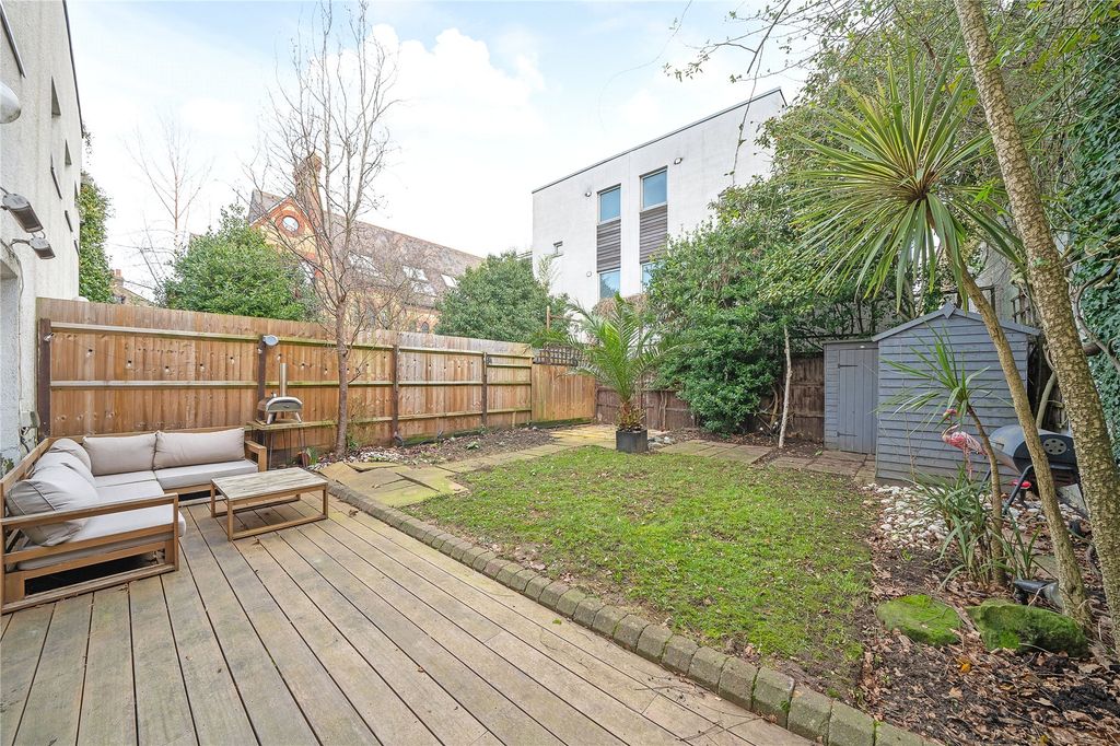Property photo 1 of 14 Garden