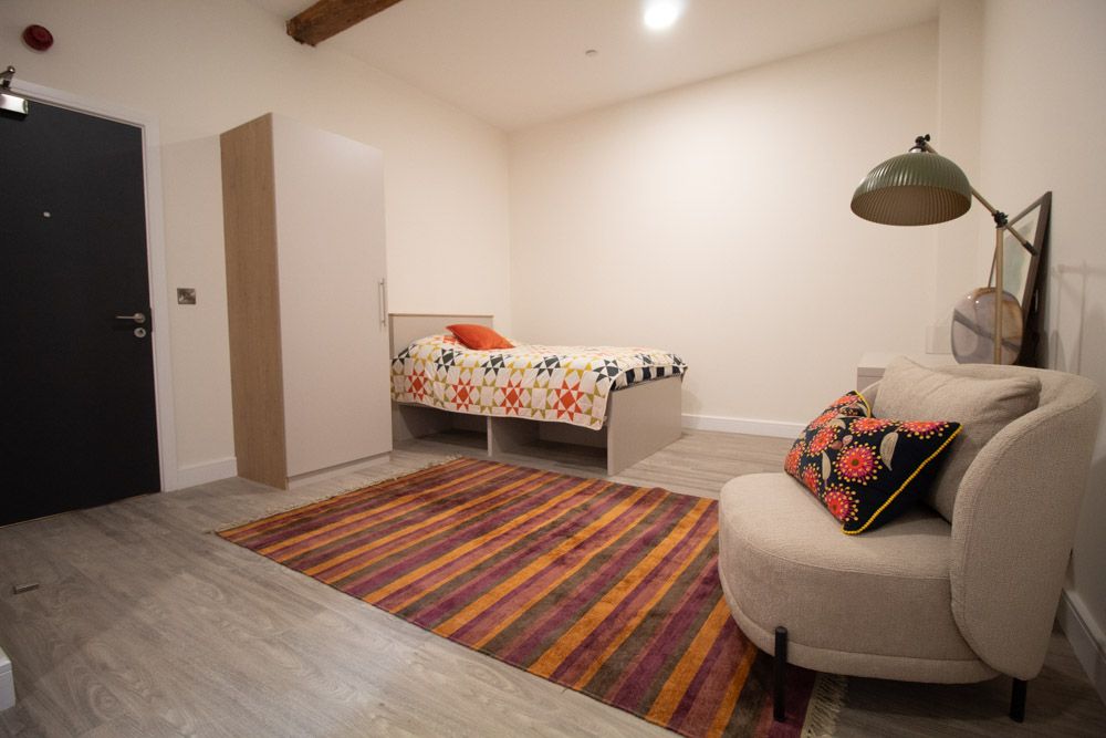 Property photo 1 of 6