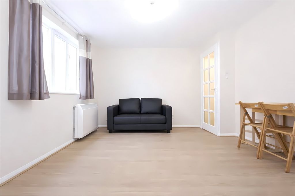 Property photo 2 of 5 Picture No. 04