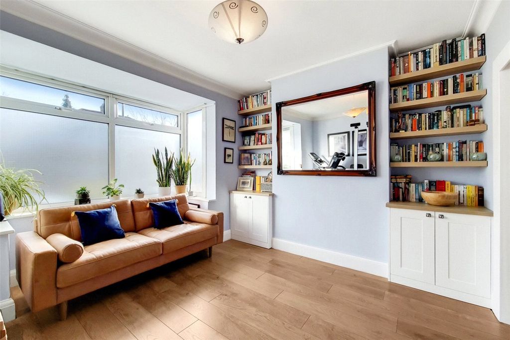 Property photo 3 of 14 Picture No. 02