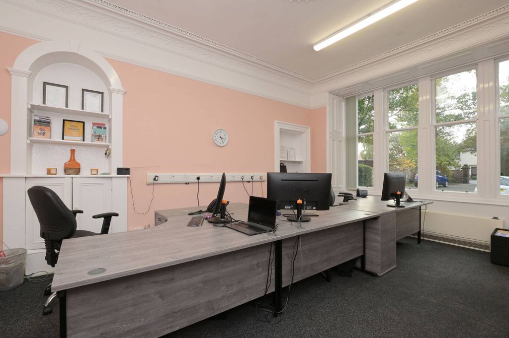 Property photo 3 of 24