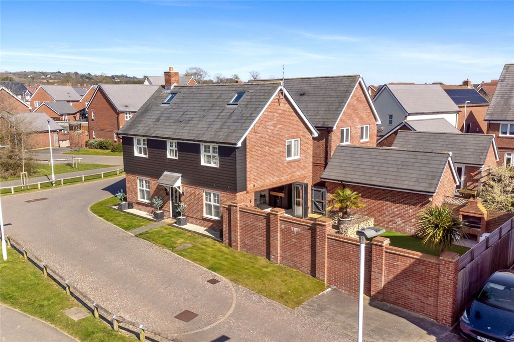 Property photo 1 of 28 Picture No. 76